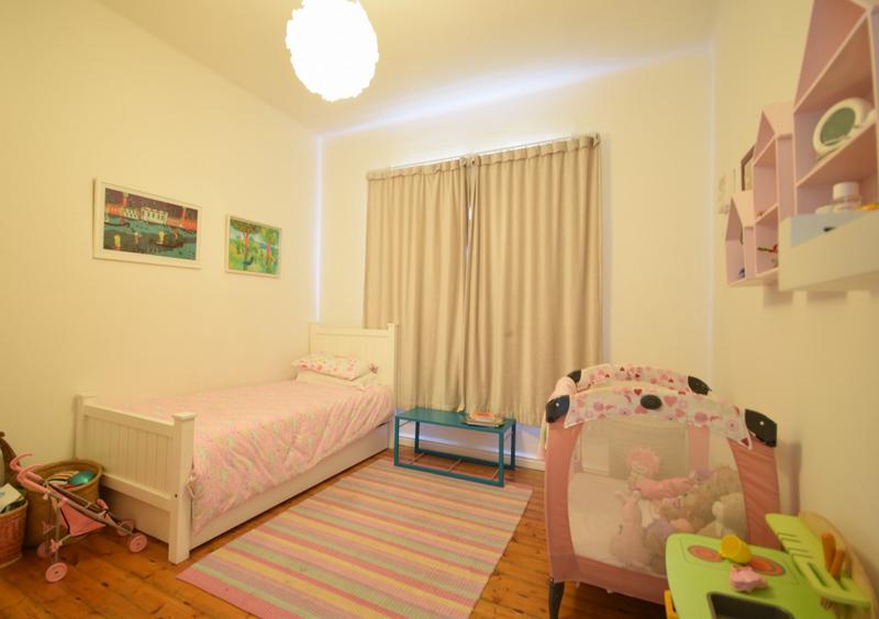 2 Bedroom Property for Sale in Sea Point Western Cape